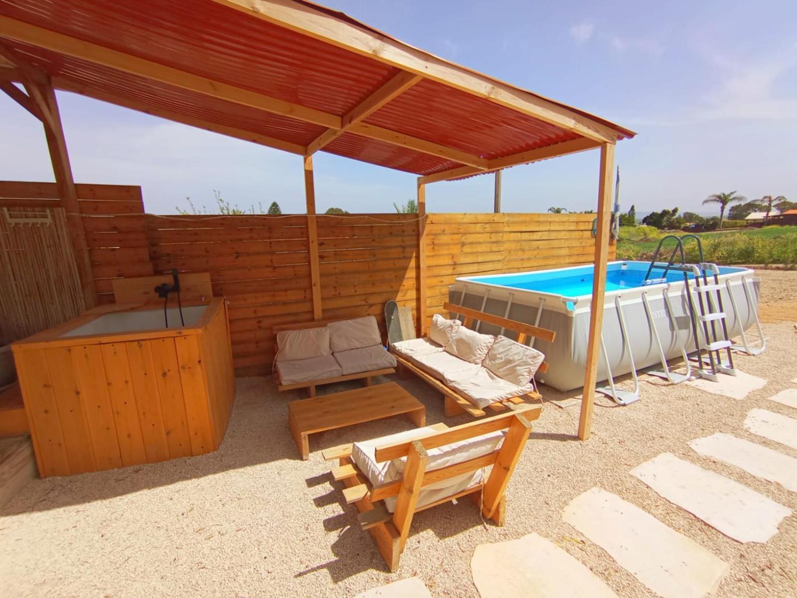 Olive Dome - כיפה גיאודזית ענקית ומודרנית בין עצי הזית Hotel Yavne'el Bagian luar foto